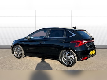 Used Hyundai i20 2023 for sale - 77581022: Photo