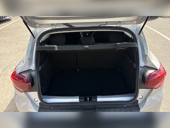 Used Dacia Sandero Stepway 2023 for sale - 78177408: Photo