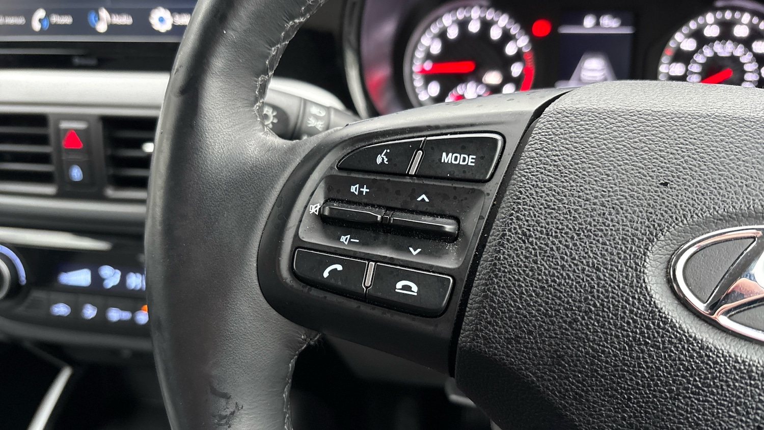 Used Hyundai i10 2022 for sale - 76554111: Photo 21