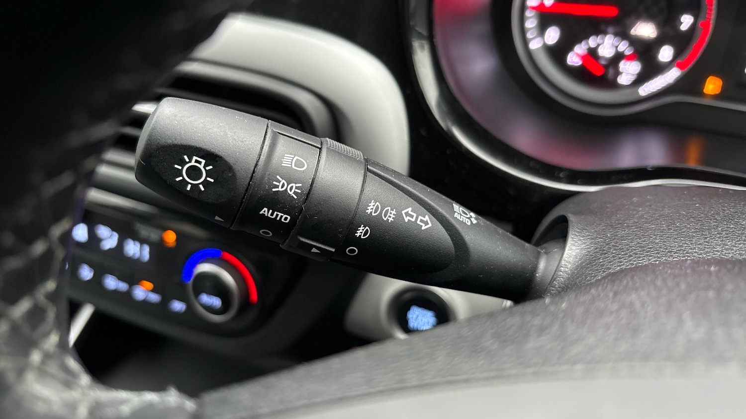 Used Hyundai i10 2022 for sale - 76554111: Photo 24