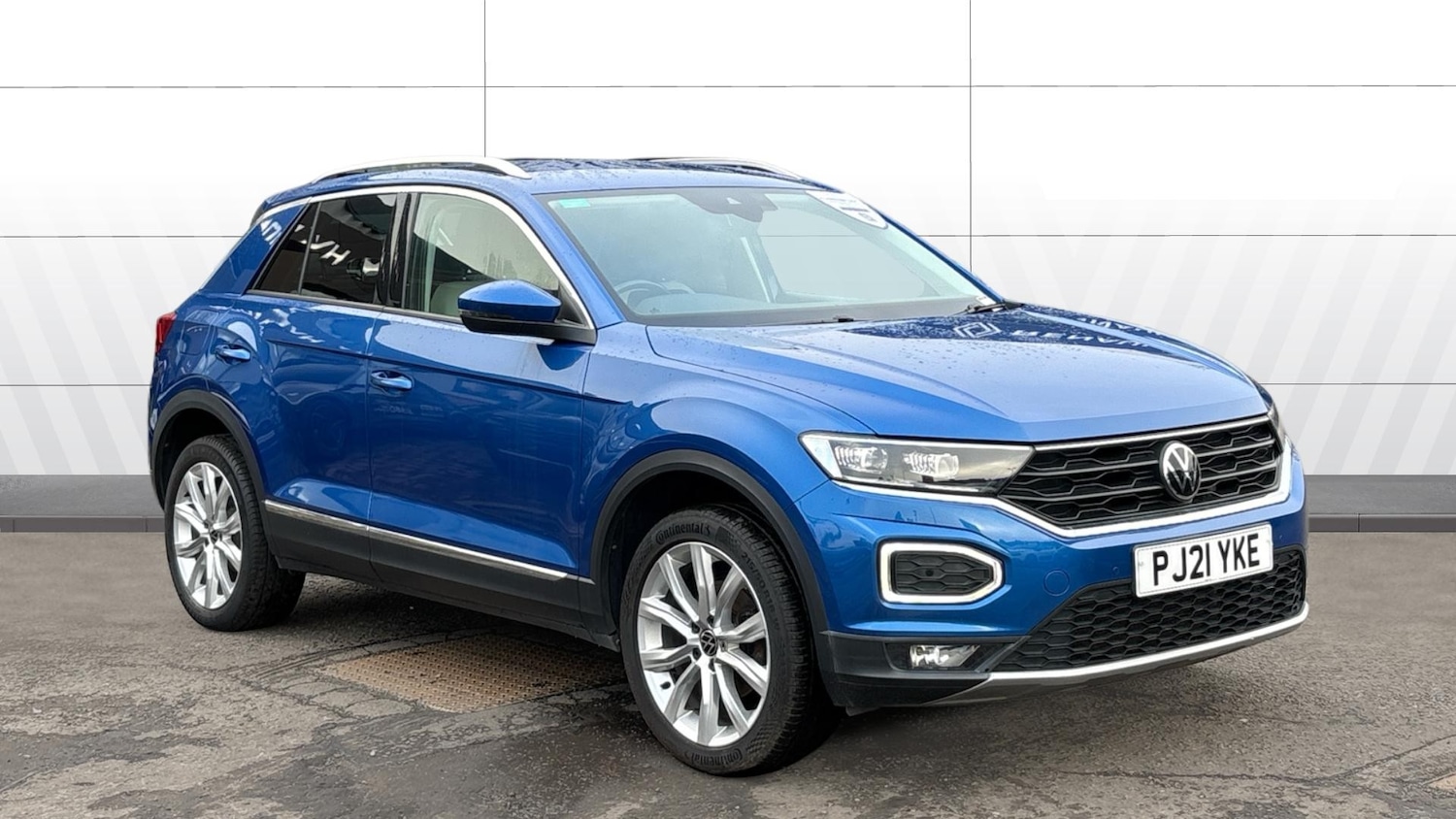 Used Volkswagen T-Roc 2021 for sale - 76968332: Photo 1