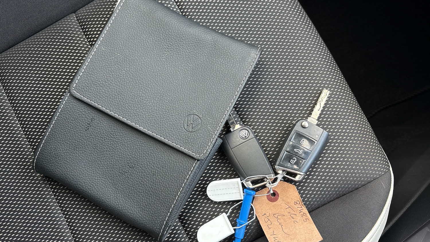 Used Volkswagen T-Roc 2021 for sale - 76968332: Photo 19