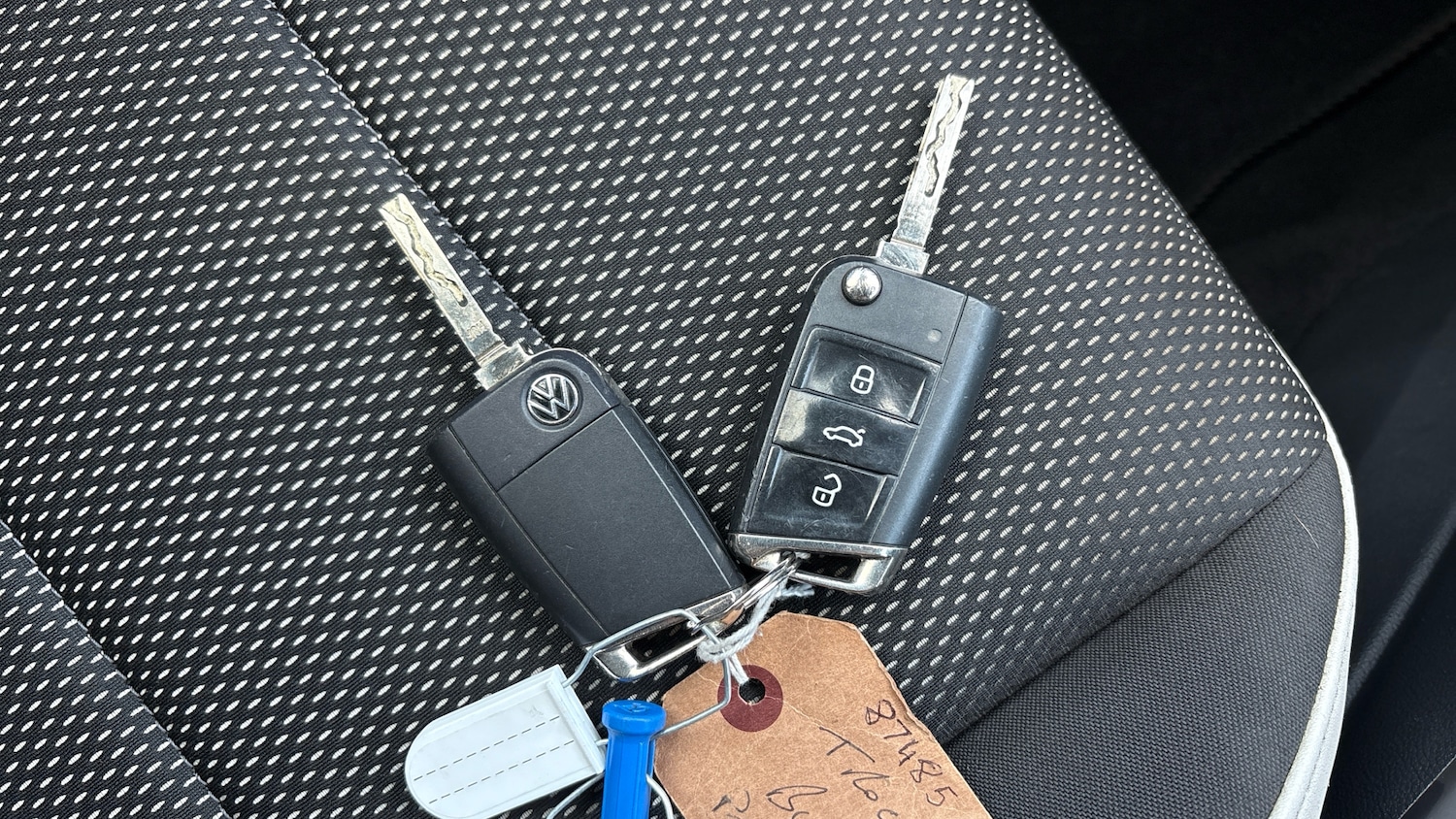 Used Volkswagen T-Roc 2021 for sale - 76968332: Photo 20