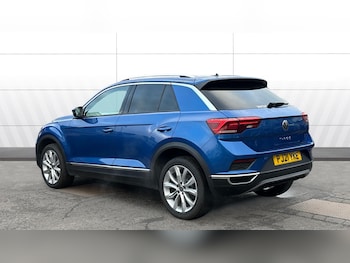 Used Volkswagen T-Roc 2021 for sale - 76968332: Photo