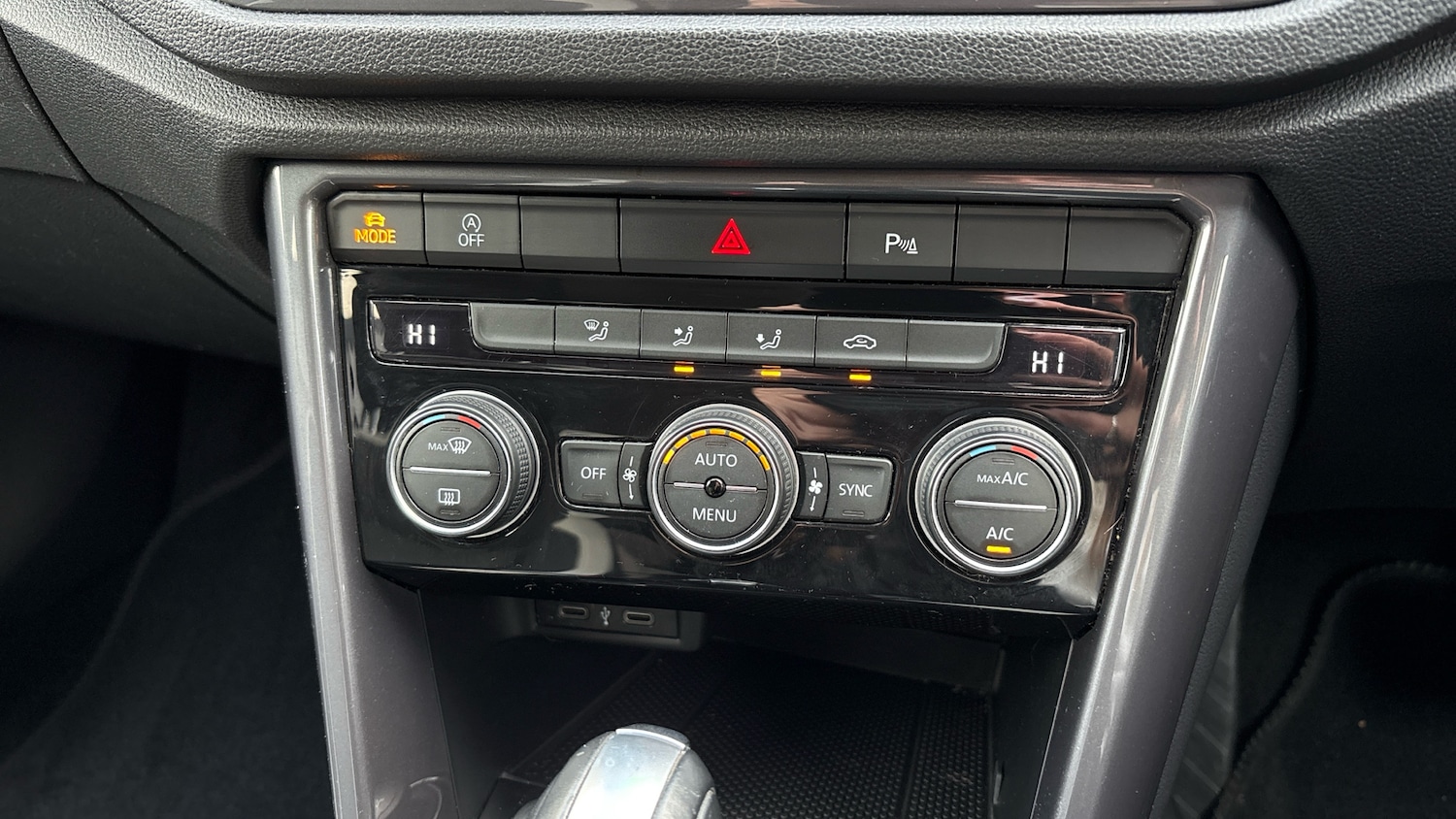 Used Volkswagen T-Roc 2021 for sale - 76968332: Photo 38