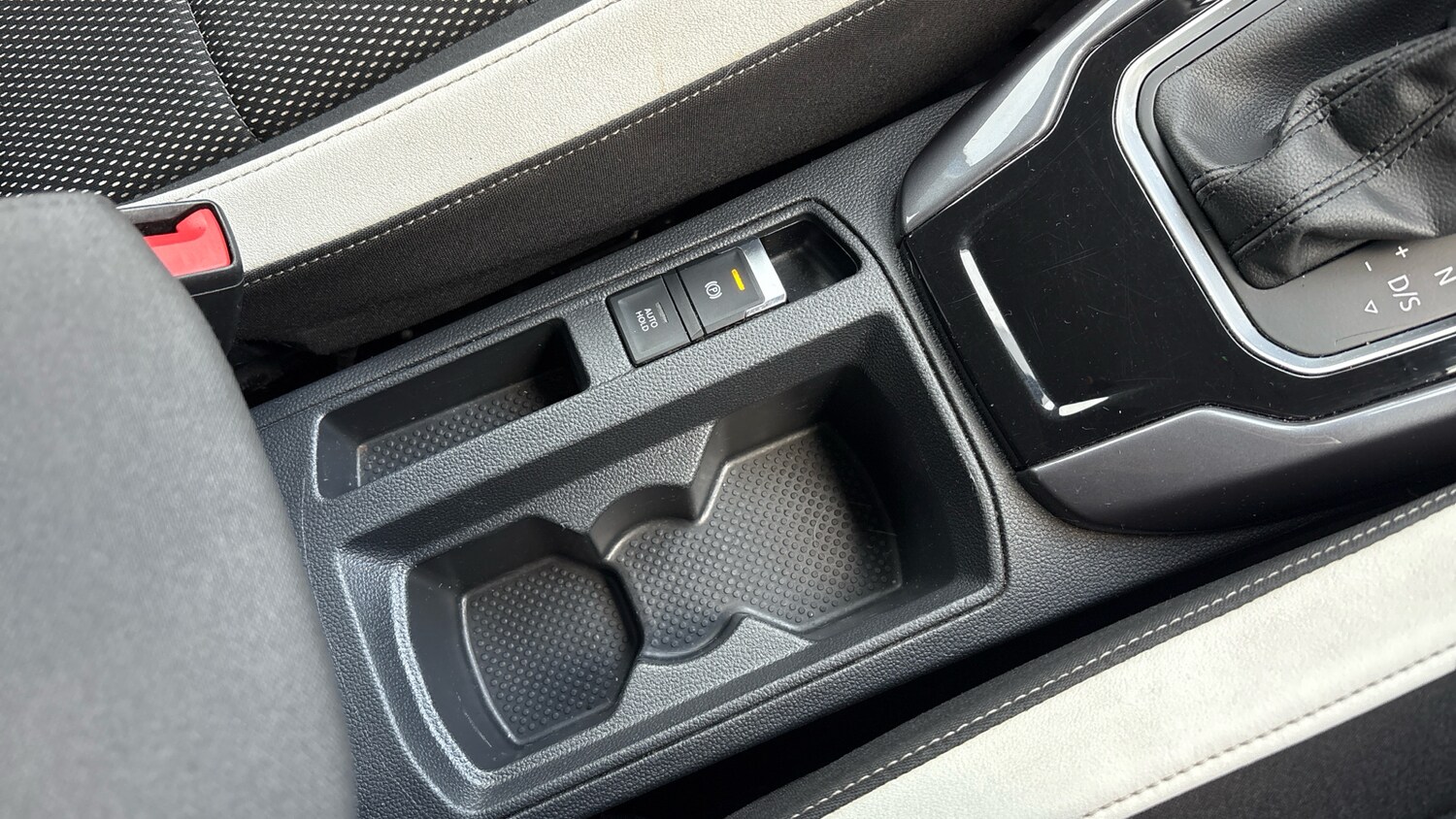 Used Volkswagen T-Roc 2021 for sale - 76968332: Photo 40