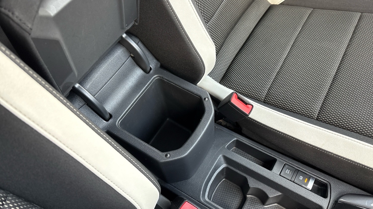 Used Volkswagen T-Roc 2021 for sale - 76968332: Photo 42