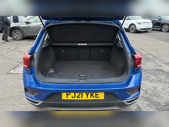 Used Volkswagen T-Roc 2021 for sale - 76968332: Photo