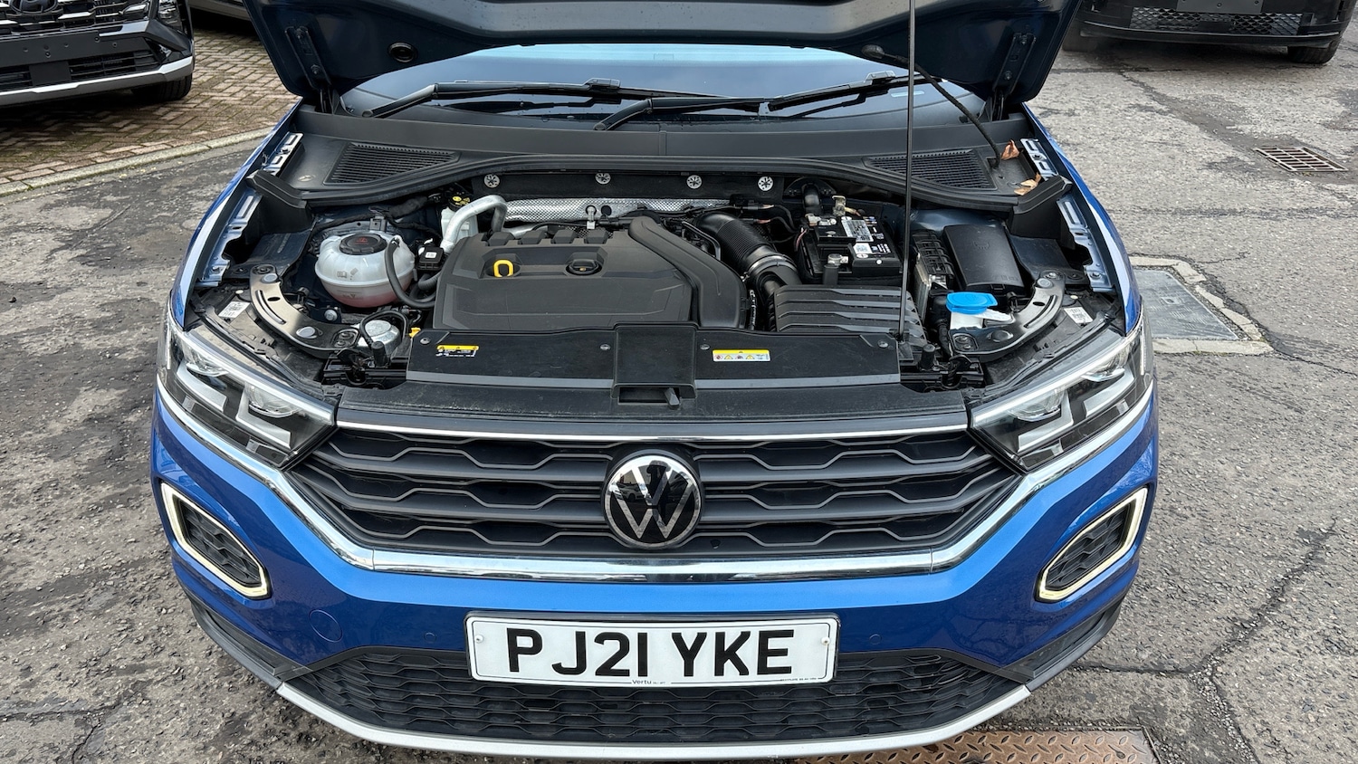 Used Volkswagen T-Roc 2021 for sale - 76968332: Photo 8