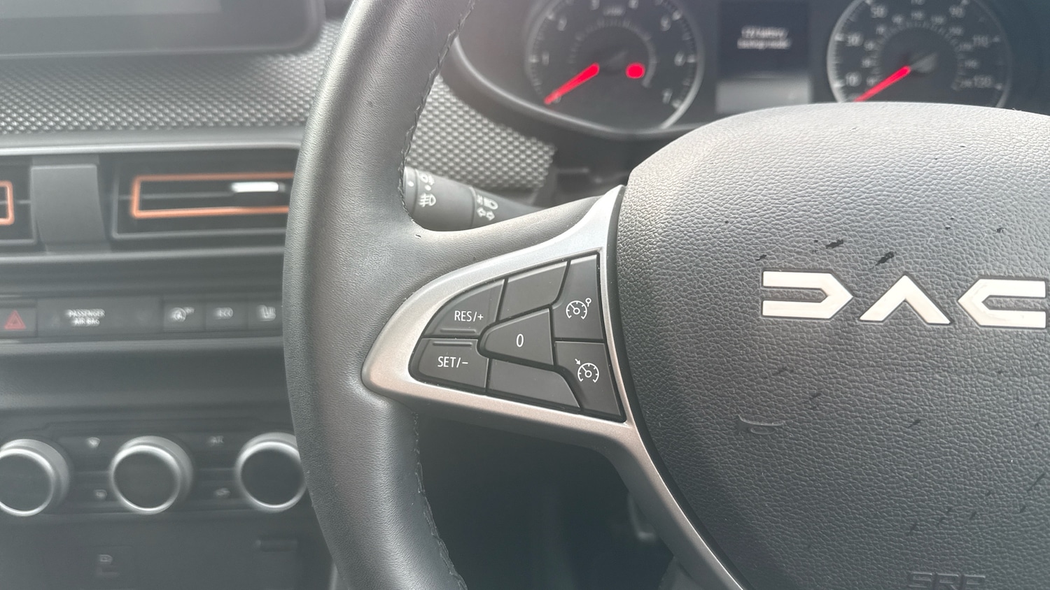 Used Dacia Sandero Stepway 2023 for sale - 76444328: Photo 43