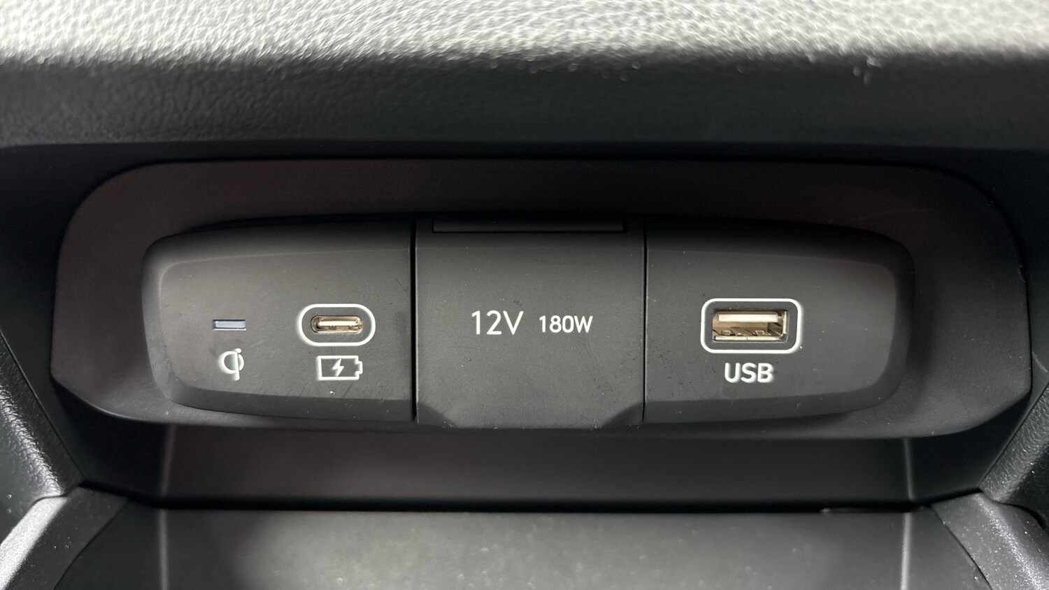 Used Hyundai i10 2024 for sale - 76339987: Photo 52