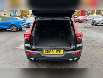 Used Volvo XC40 2019 for sale - 76205407: Photo 4