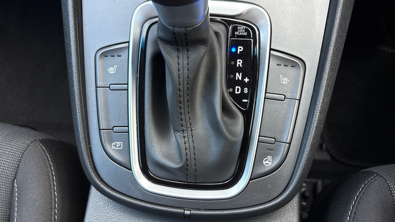 Used Hyundai KONA 2022 for sale - 76035872: Photo 28
