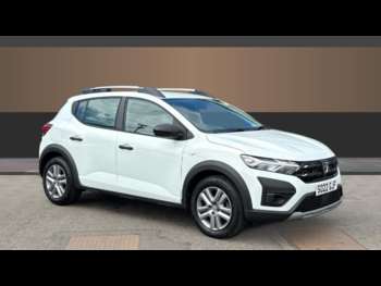 2022 (22) - 1.0 TCe Essential 5dr Petrol Hatchback