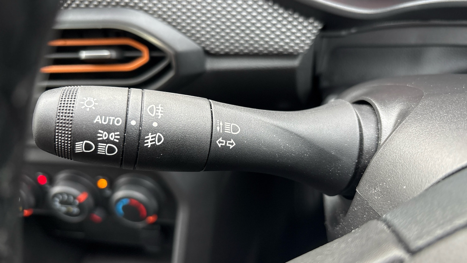 Used Dacia Sandero Stepway 2022 for sale - 76932104: Photo 28