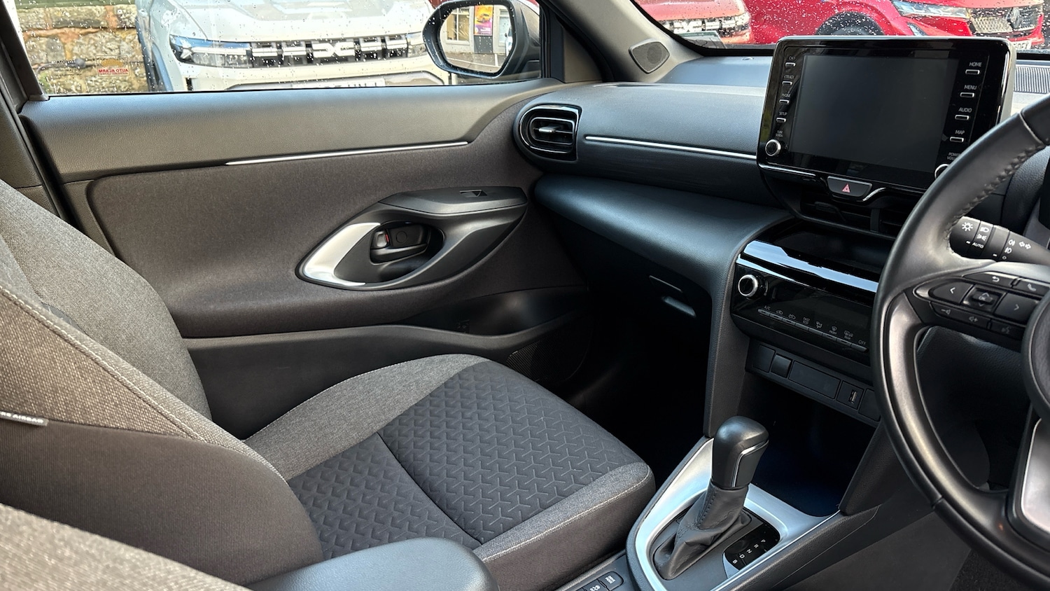 Used Toyota Yaris Cross 2023 for sale - 76693231: Photo 14