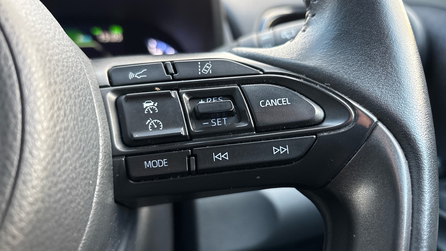 Used Toyota Yaris Cross 2023 for sale - 76693231: Photo 38