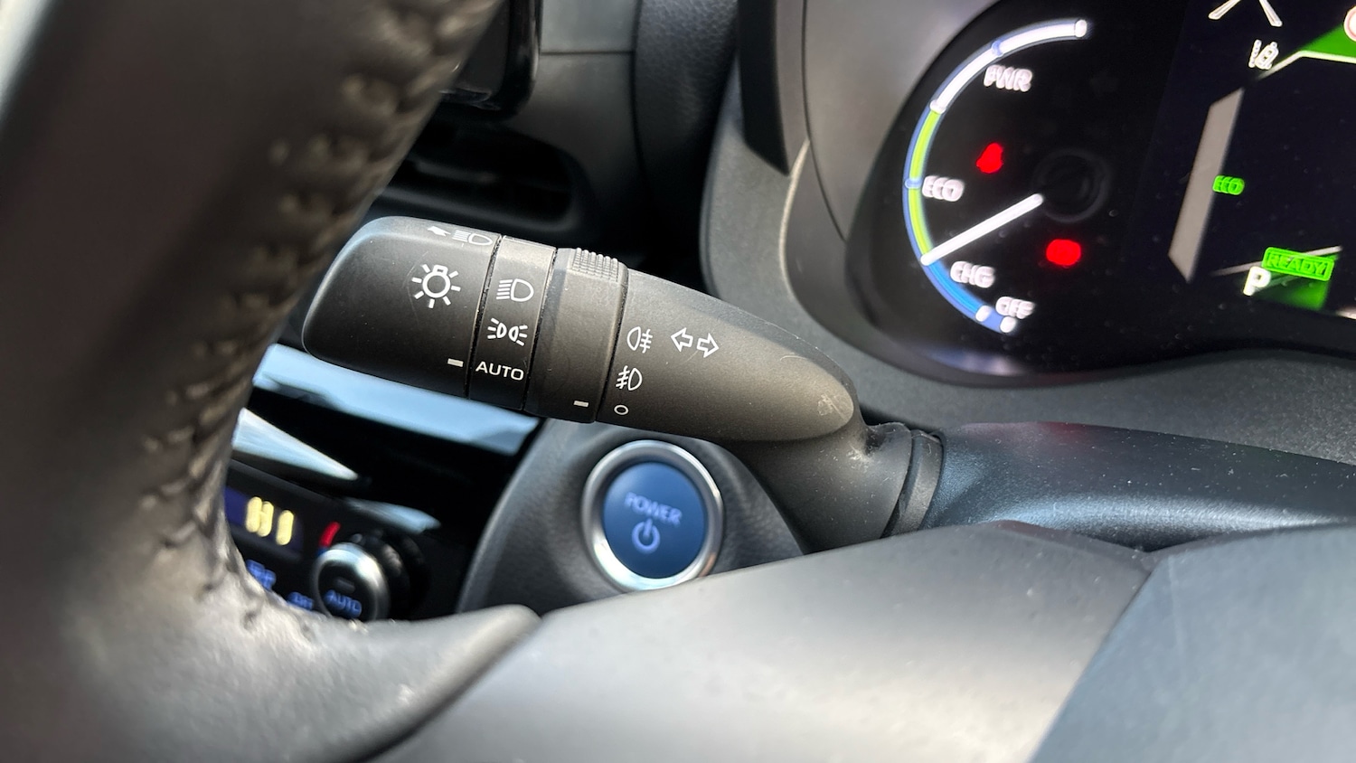 Used Toyota Yaris Cross 2023 for sale - 76693231: Photo 40