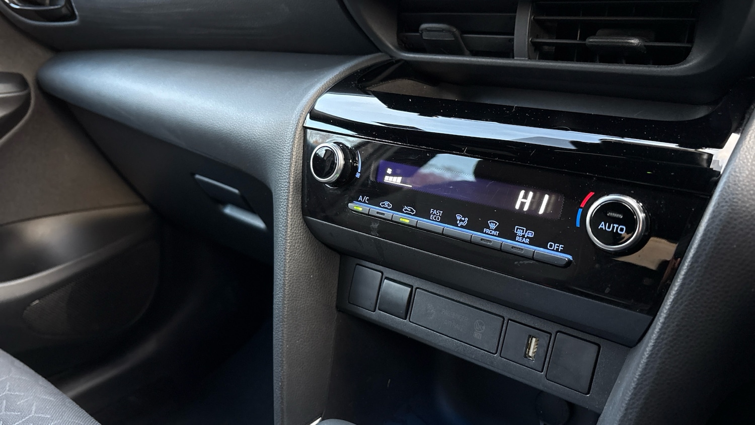 Used Toyota Yaris Cross 2023 for sale - 76693231: Photo 43