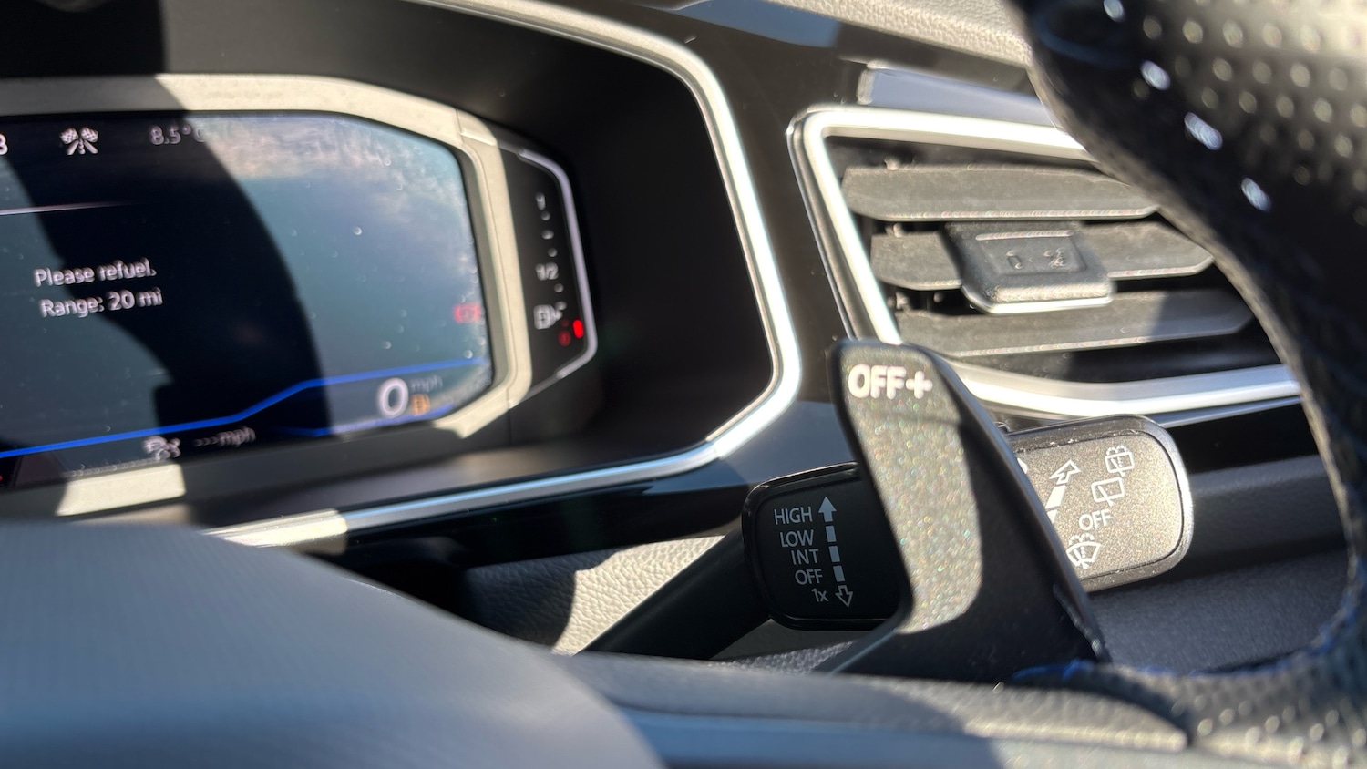 Used Volkswagen T-Roc 2024 for sale - 77743157: Photo 23