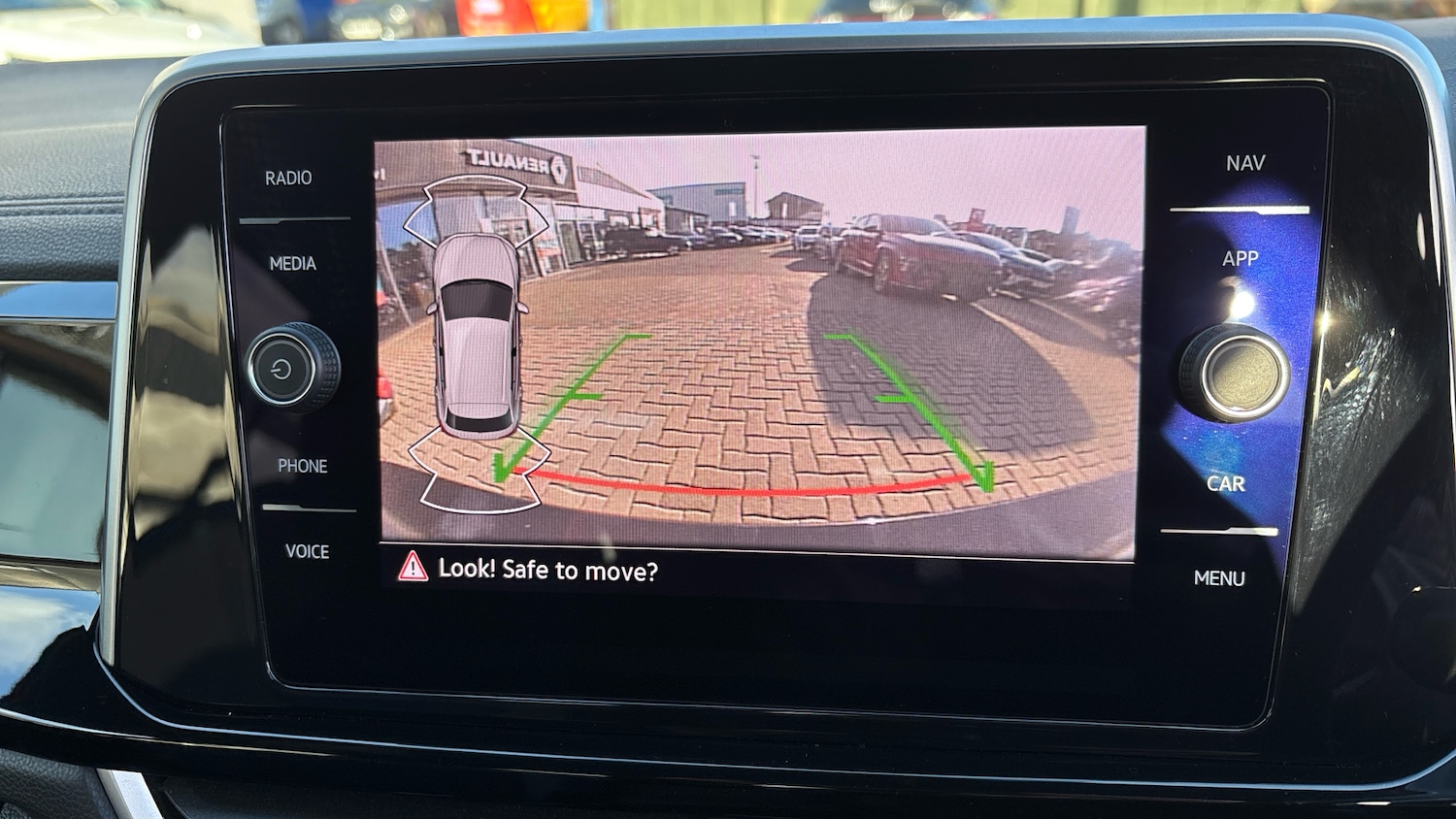 Used Volkswagen T-Roc 2024 for sale - 77743157: Photo 29