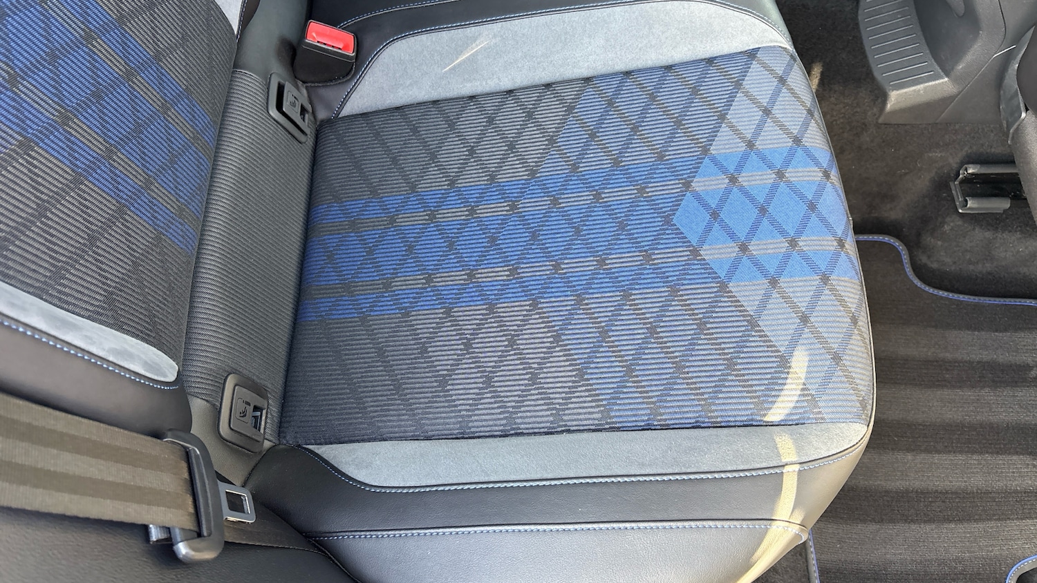 Used Volkswagen T-Roc 2024 for sale - 77743157: Photo 37