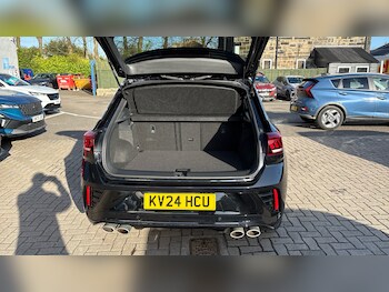 Used Volkswagen T-Roc 2024 for sale - 77743157: Photo