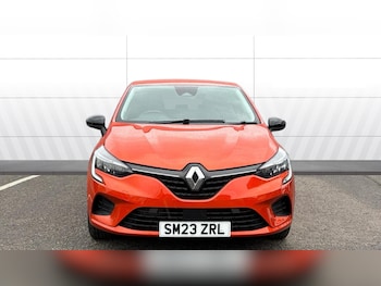 Used Renault Clio 2023 for sale - 78109192: Photo