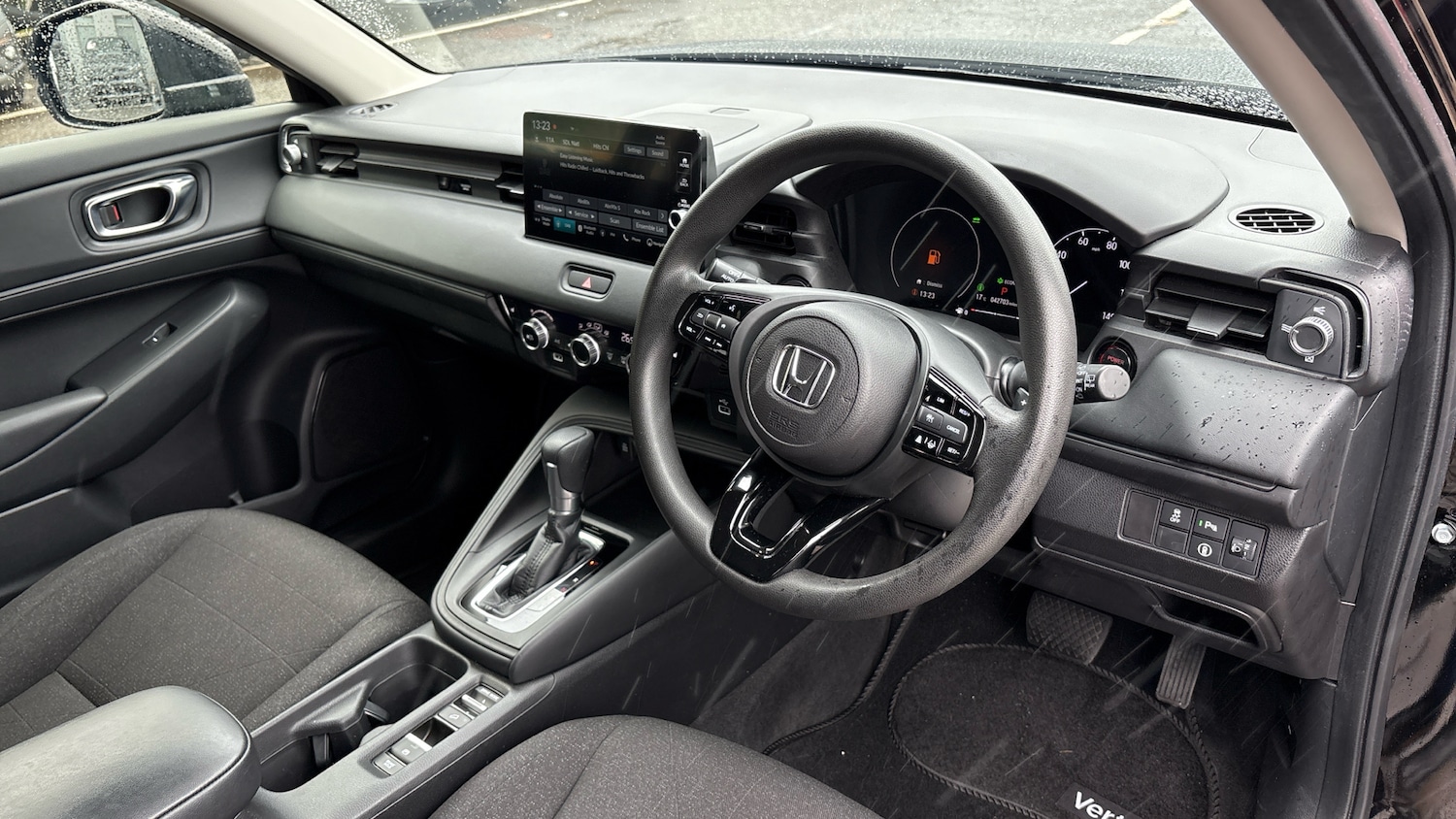 Used Honda HR-V 2022 for sale - 76156526: Photo 11