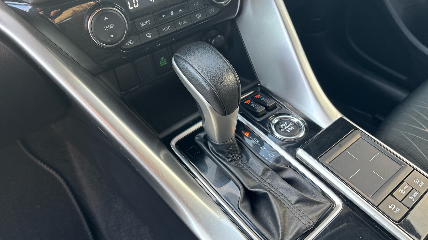 Used Mitsubishi Eclipse Cross 2018 for sale - 77210896: Photo 13