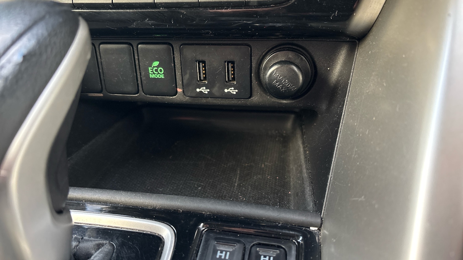 Used Mitsubishi Eclipse Cross 2018 for sale - 77210896: Photo 34