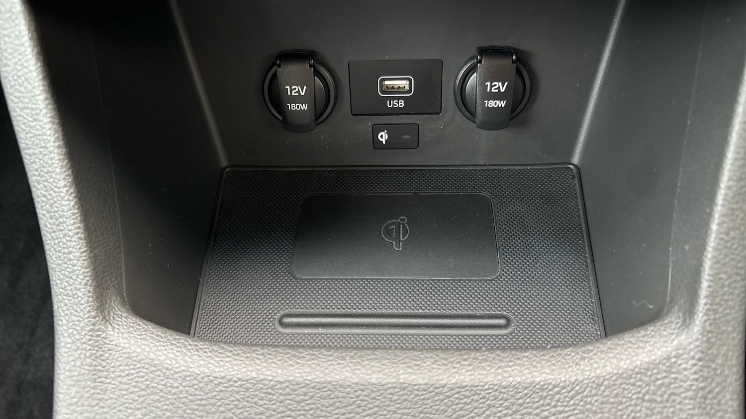 Used Hyundai i30 2023 for sale - 76748023: Photo 64