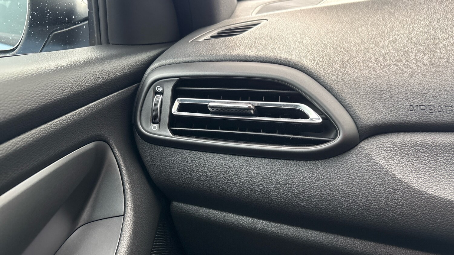 Used Hyundai i30 2023 for sale - 76748023: Photo 79