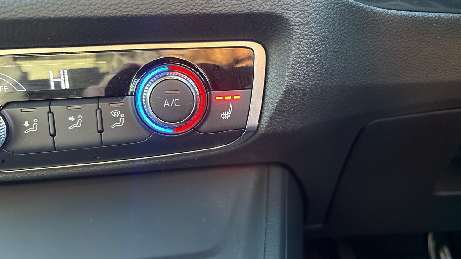 Used Audi Q3 2023 for sale - 77906240: Photo 39