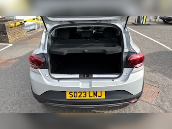 Used Dacia Sandero Stepway 2023 for sale - 79431104: Photo