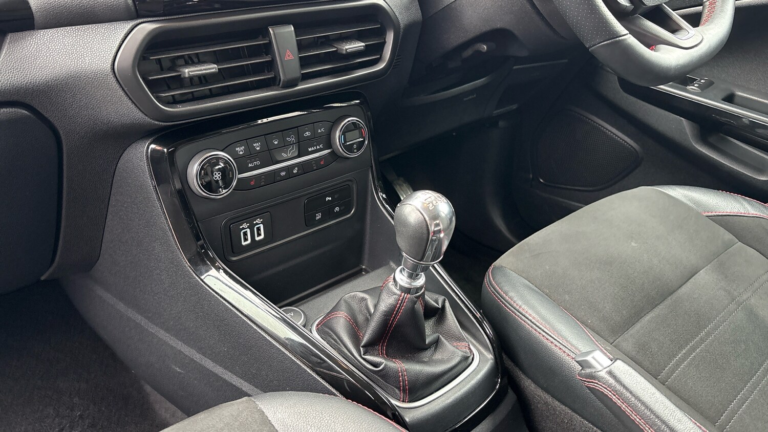 Used Ford Ecosport 2018 for sale - 78054171: Photo 13