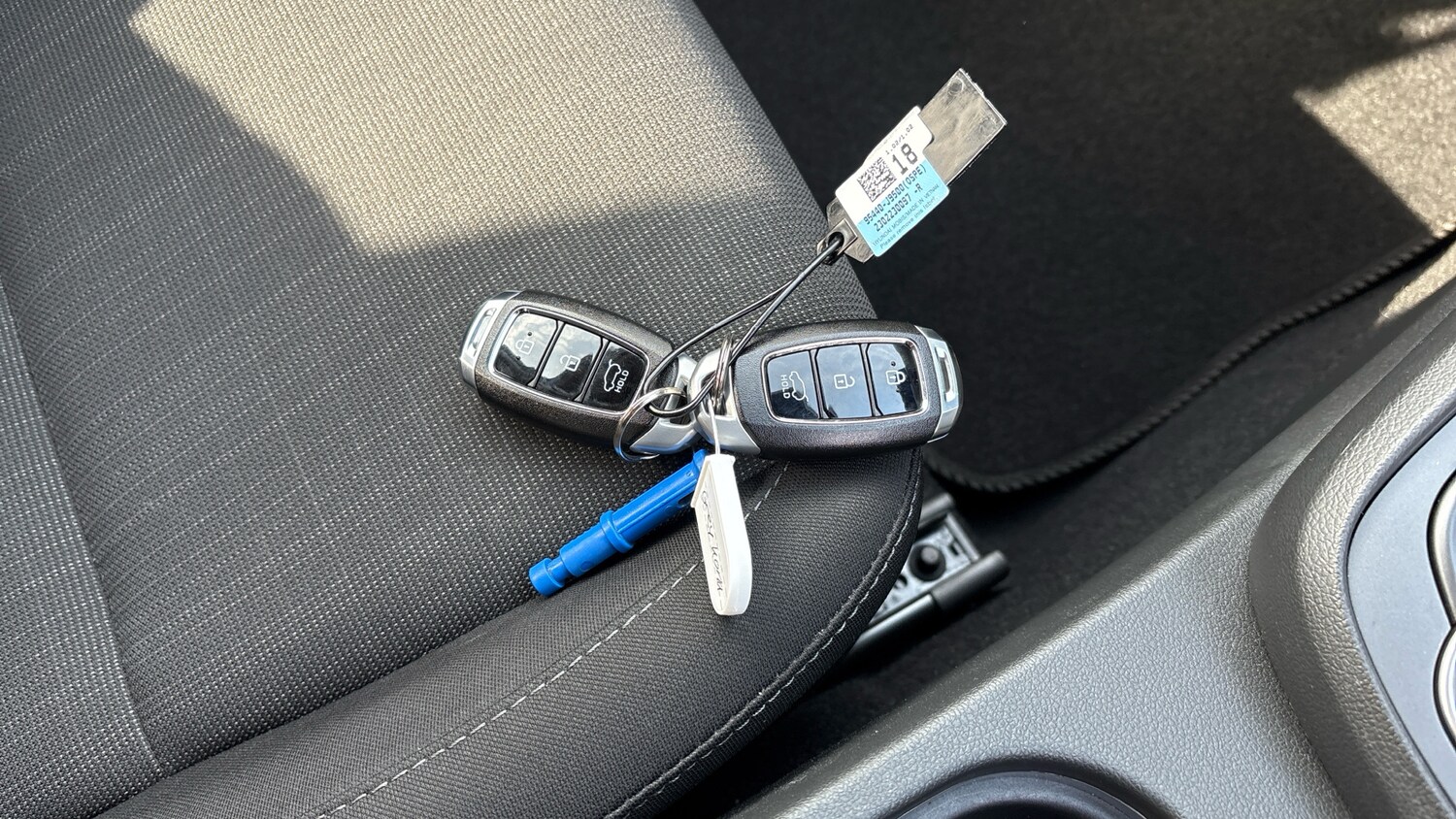 Used Hyundai KONA 2023 for sale - 77945300: Photo 20