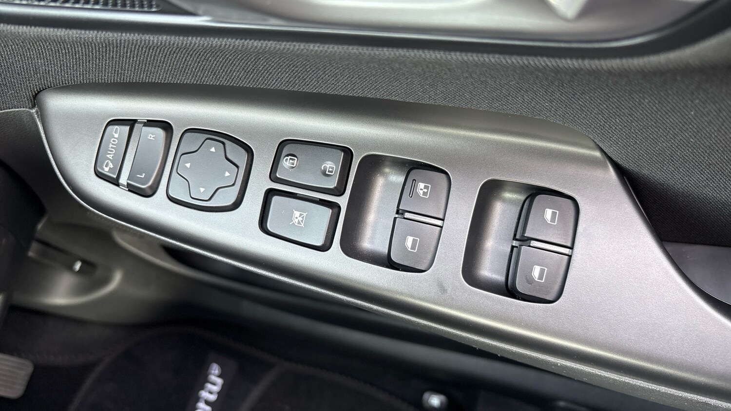 Used Hyundai KONA 2023 for sale - 77945300: Photo 21