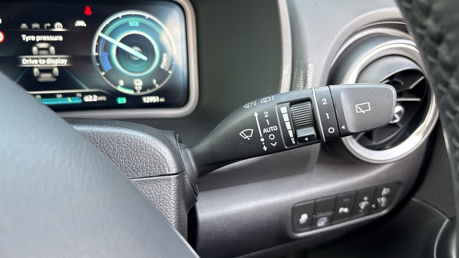 Used Hyundai KONA 2023 for sale - 77945300: Photo 24