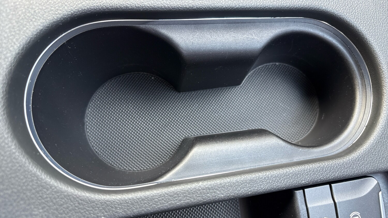 Used Hyundai KONA 2023 for sale - 77945300: Photo 32