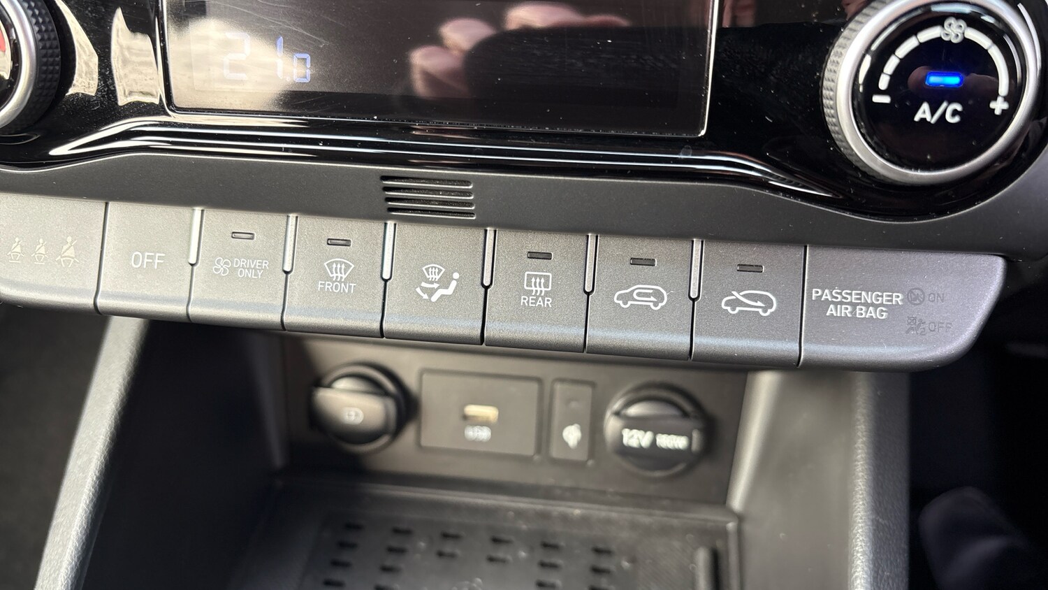 Used Hyundai KONA 2023 for sale - 77945300: Photo 34