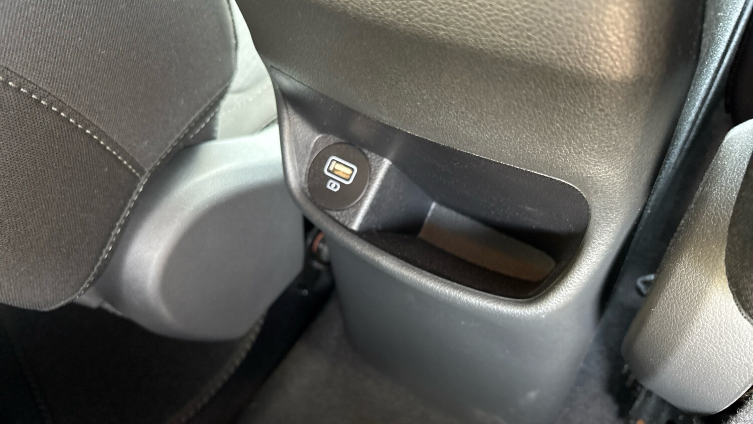 Used Hyundai KONA 2023 for sale - 77945300: Photo 37