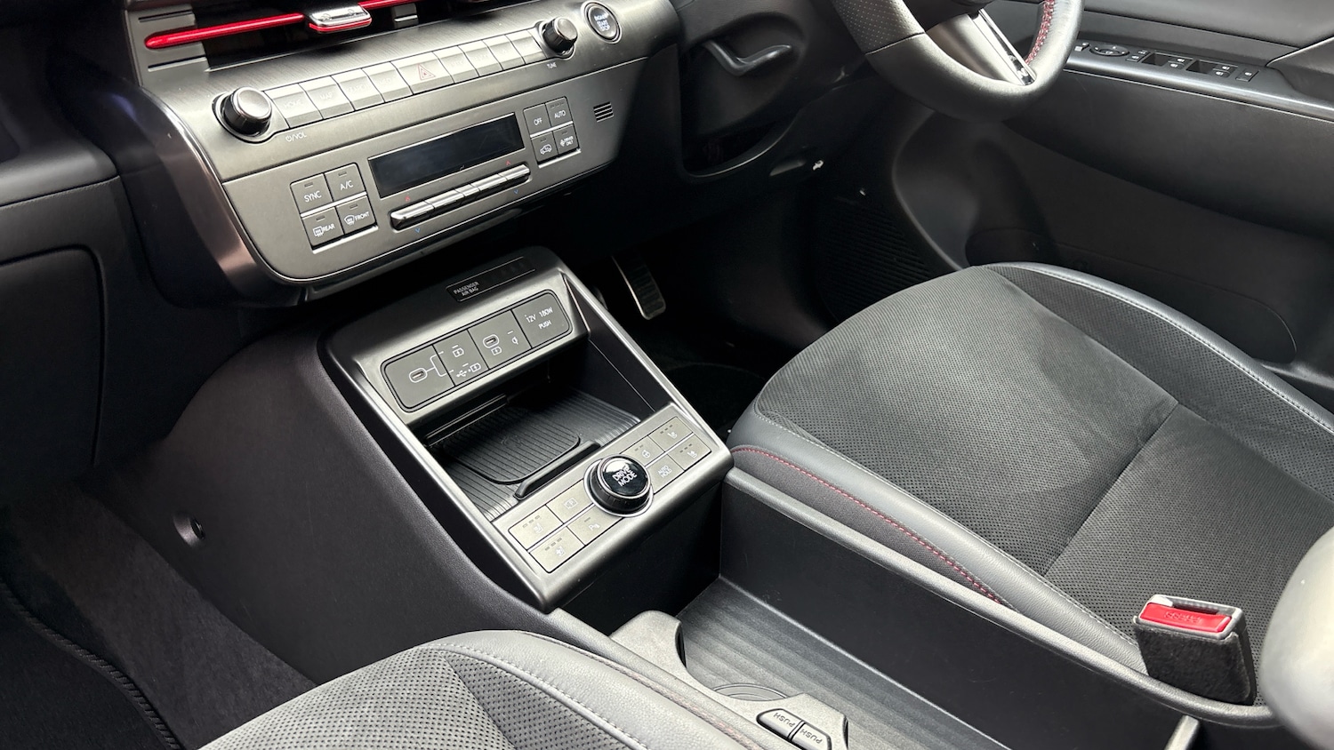 Used Hyundai KONA 2025 for sale - 76519247: Photo 13