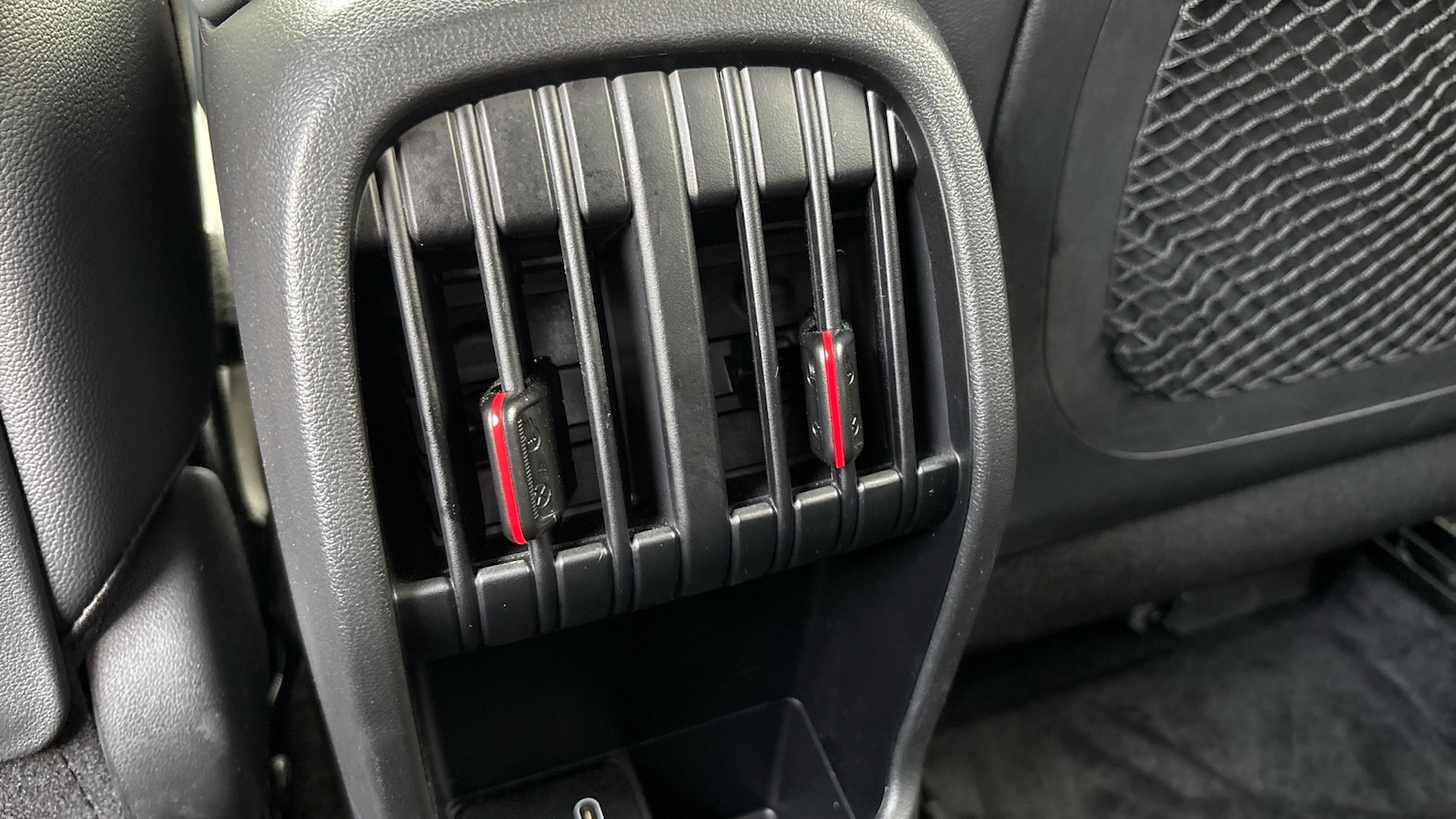 Used Hyundai KONA 2025 for sale - 76519247: Photo 31