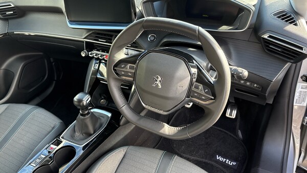 Used Peugeot 2008 2022 for sale - 76205869: Photo 11