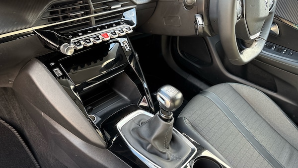 Used Peugeot 2008 2022 for sale - 76205869: Photo 13