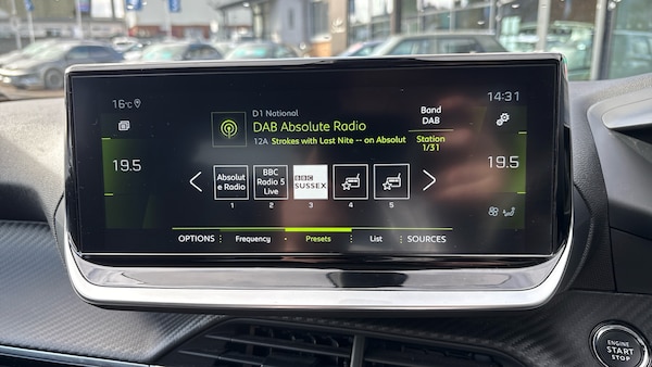 Used Peugeot 2008 2022 for sale - 76205869: Photo 33