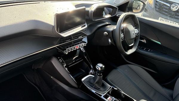 Used Peugeot 2008 2022 for sale - 76205869: Photo 9