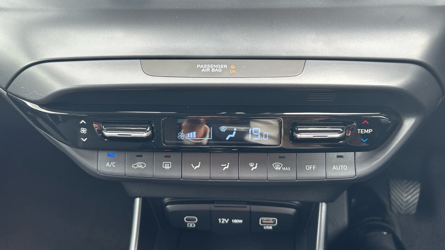 Used Hyundai i20 2025 for sale - 76232216: Photo 36