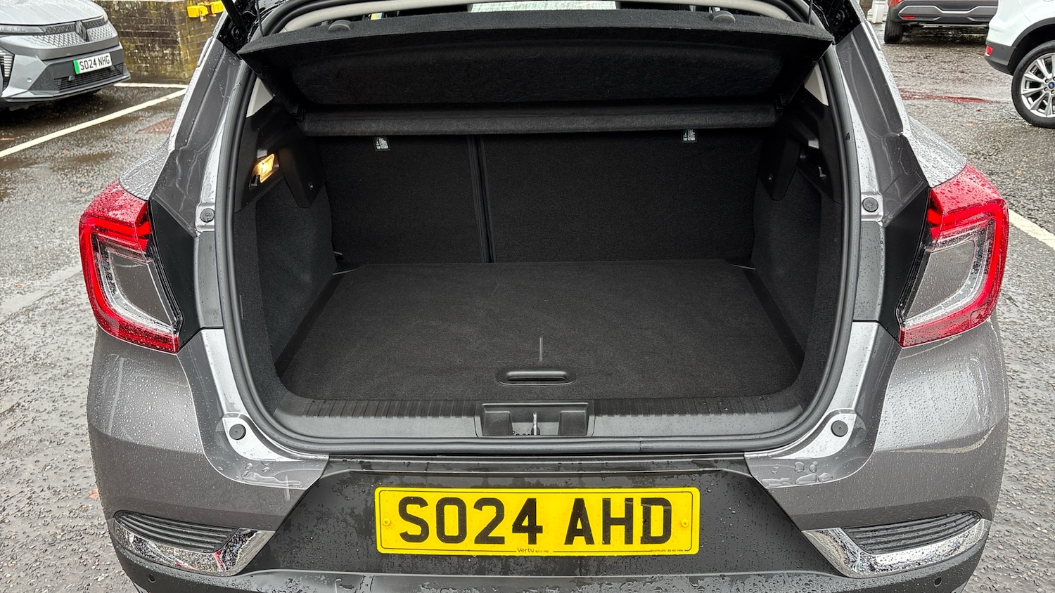 Used Renault Captur 2024 for sale - 76143044: Photo 4